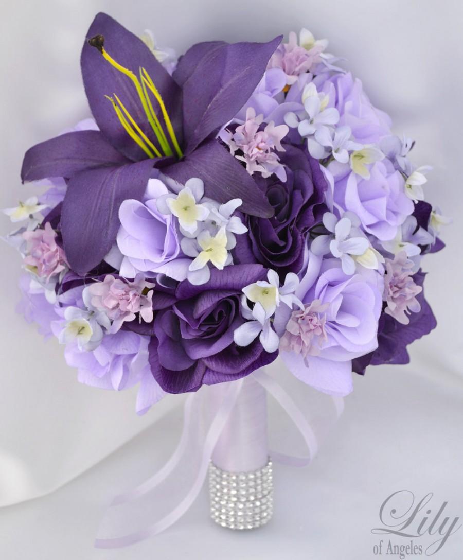 Свадьба - 17 Piece Package Bridal Bouquet Wedding Bouquets Silk Flowers Bride Maid Bridesmaid Corsages PURPLE LAVENDER "Lily of Angeles" PULV05