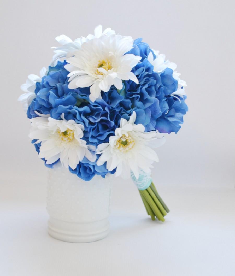 Hochzeit - Blue Hydrangea Bouquet, Hydrangea Bouquet, Gerbera Daisies, Spring Bouquet, Bridesmaid Bouquet, Shabby Chic Bouquet, Garden Bouquet