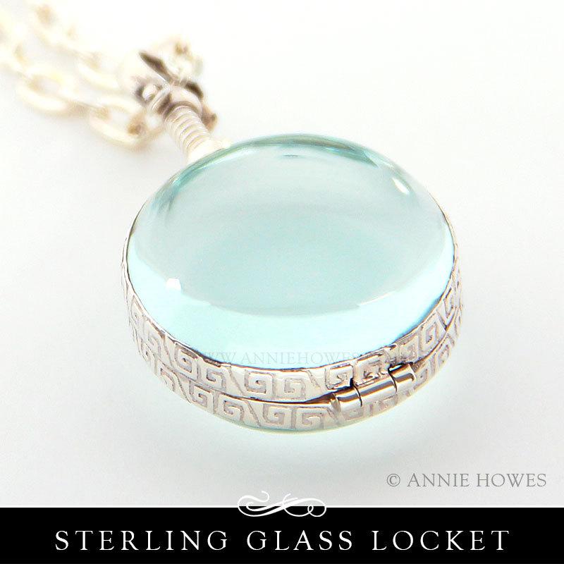 زفاف - Sterling Silver  Glass Locket Round Pendant. Wedding Bouquet Charm. 25mm Diameter. AHSSCGLP