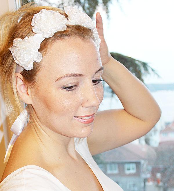 Hochzeit - Wedding Flower Crown, Bridal Hair Flower, Soft White Bridal, Wedding Headband, Wedding Headband Headpiece, Hair Accessories