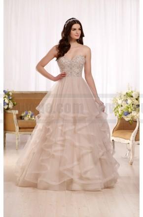 Hochzeit - Essense Of Australia Princess Ball Gown Wedding Dress With Sweetheart Bodice Style D2169