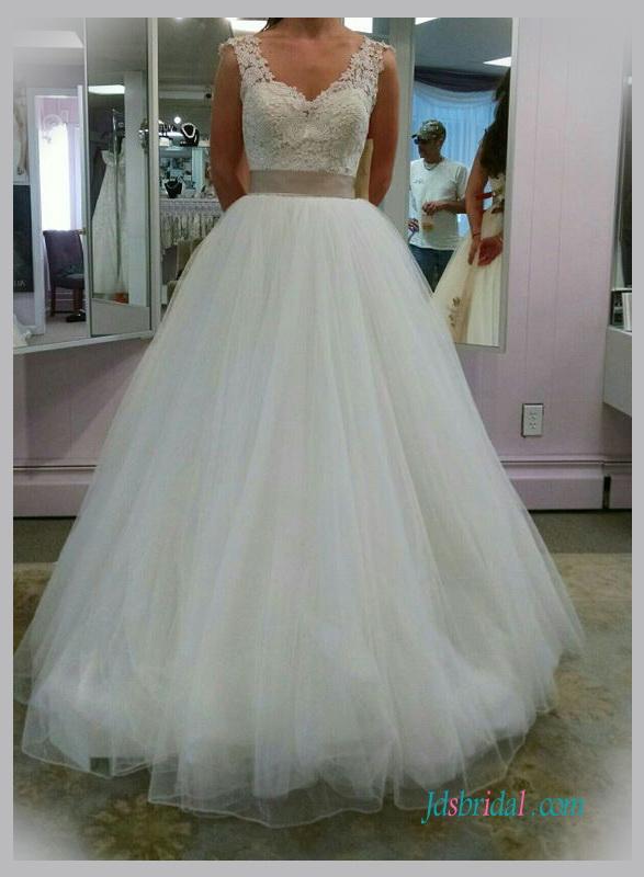 Mariage - Simply strappy lace bodice tulle ball gown wedding dress