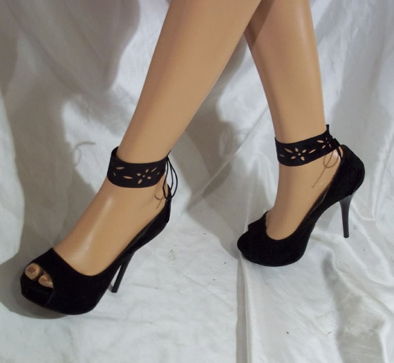 Mariage - Pair of Black Anklets, Ankle Bracelets, Suede Look Anklets, Foot Jewelry, Ankle Cuffs, Black Barefoot Sandals, Sexy New Year's Accessories