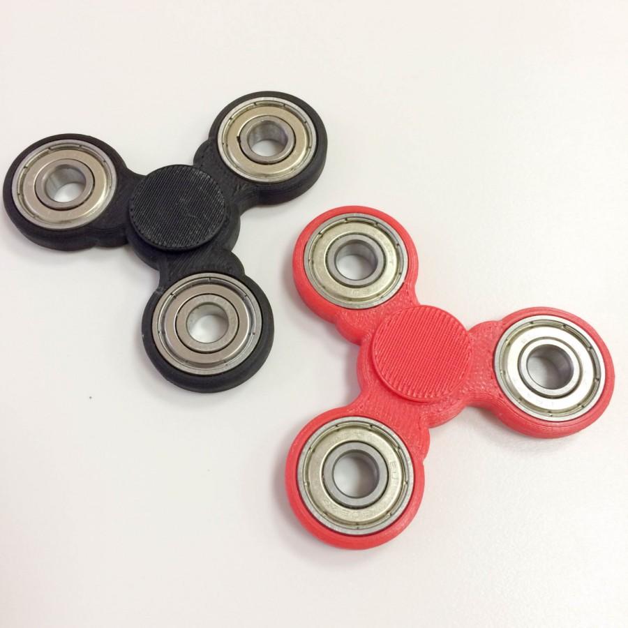 Hochzeit - Fidget Spinner Toy - Tri-spinner - Hand Finger - Restless Hand Toy - EDC - ABS plastic - 3d printed