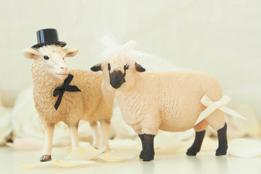 Mariage - Sheep Wedding Cake Topper - Farm Wedding Cake Topper - Sheep Bride Groom Figurine - Rustic Country Farm Animal Wedding Cake Topper