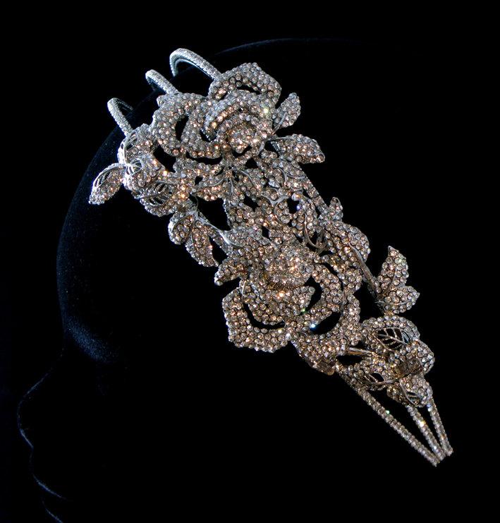 Mariage - Jewelled bridal headpiece, Swarovski side tiara - Floribunda