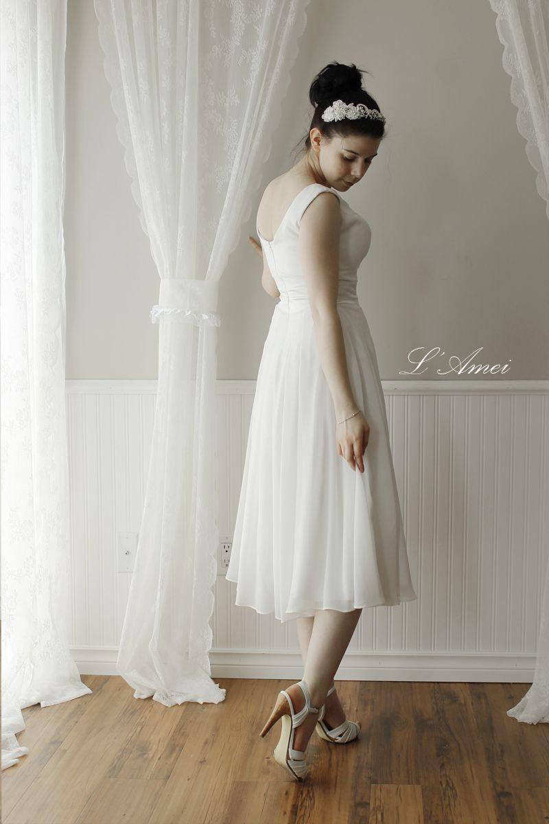 Свадьба - Simple Wedding or Bridesmaid Dress. Can be made with Chiffon. Also available in Plus Size