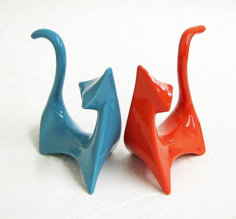زفاف - Customize Your Colors - Ceramic Cat Figurines Retro Atomic Mid Century Modern Minimalist Shown in Aqua and Tangerine - Made to Order