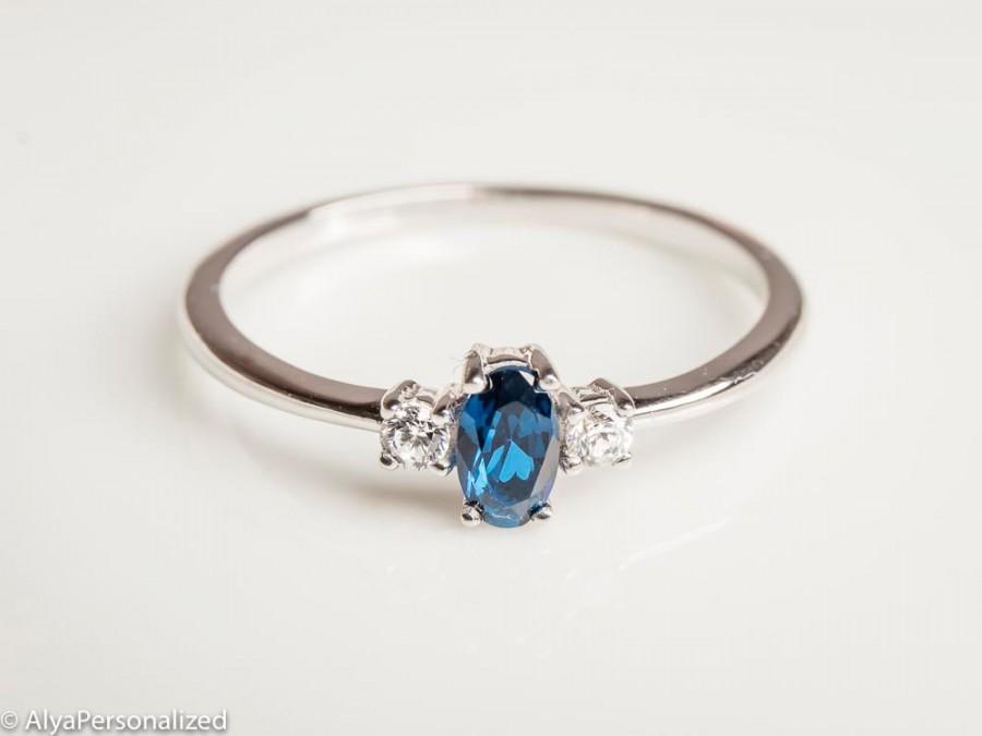 Свадьба - White Gold Engagement Ring - Sapphire Engagement Ring - Gemstone Engagement Ring - 14K White Gold Ring - Unique Engagement Ring