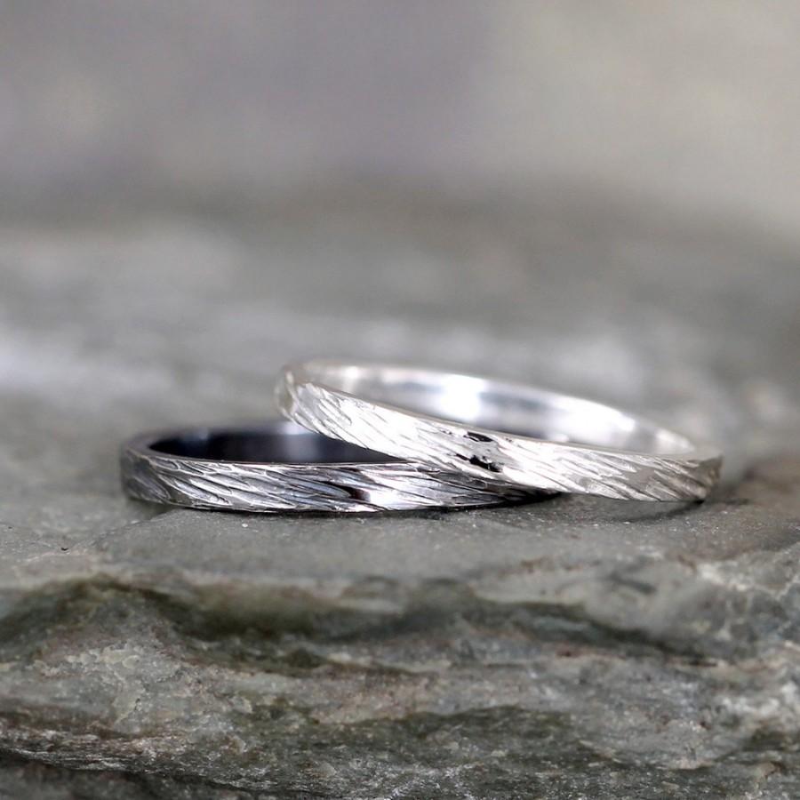 Hochzeit - 2mm Hammered Bark Texture Wedding Band – Sterling Silver – Commitment Rings – Wedding Bands – Unisex Design – Rustic – Tree Branch Finish
