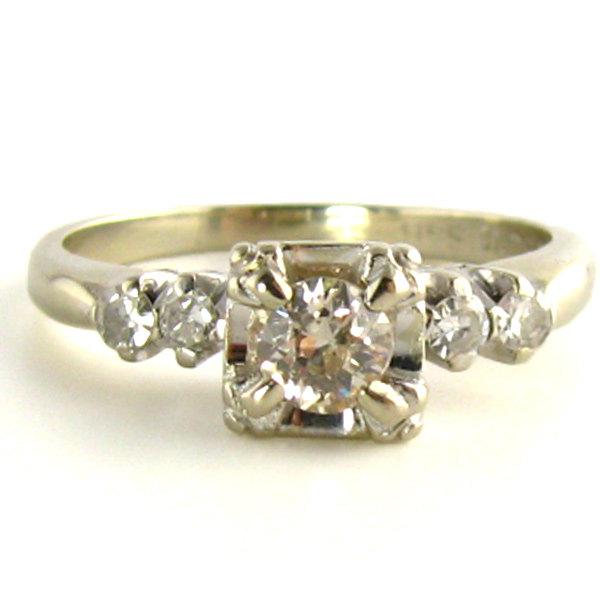 Hochzeit - Enagement Ring: Vintage Illusion Set 1/3rd Carat VS Diamond Ring