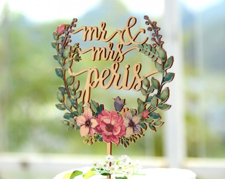 Wedding - Personalized Wedding Cake Topper, Custom Linden Wood Mr and Mrs Cake Topper with flower Wreath, Cake Topper Personalized with YOUR Name #149