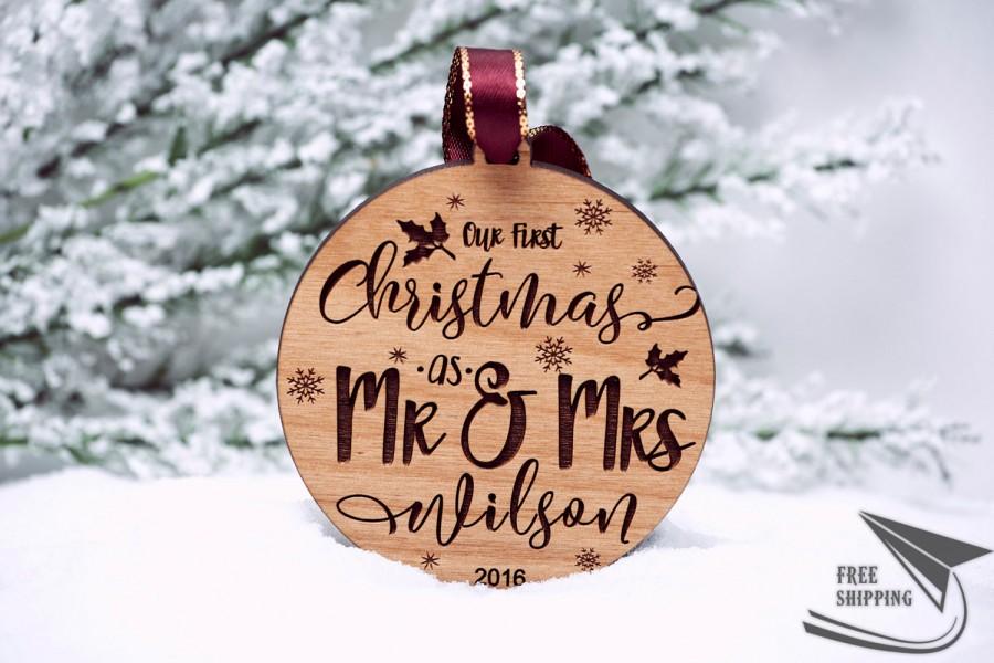 Hochzeit - Our First Christmas Ornament Married - Personalized Christmas Ornaments - Mr and Mrs - Gifts Couple - Newlywed Gift - Just Married - Mr Mrs