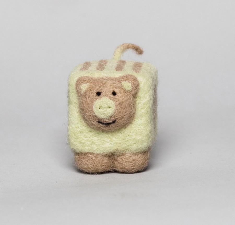 زفاف - SALE! Needle felted pig, sale! christmas gift, Cubic Mini Pig Mint, Felted Animal, sale! wool sculpture