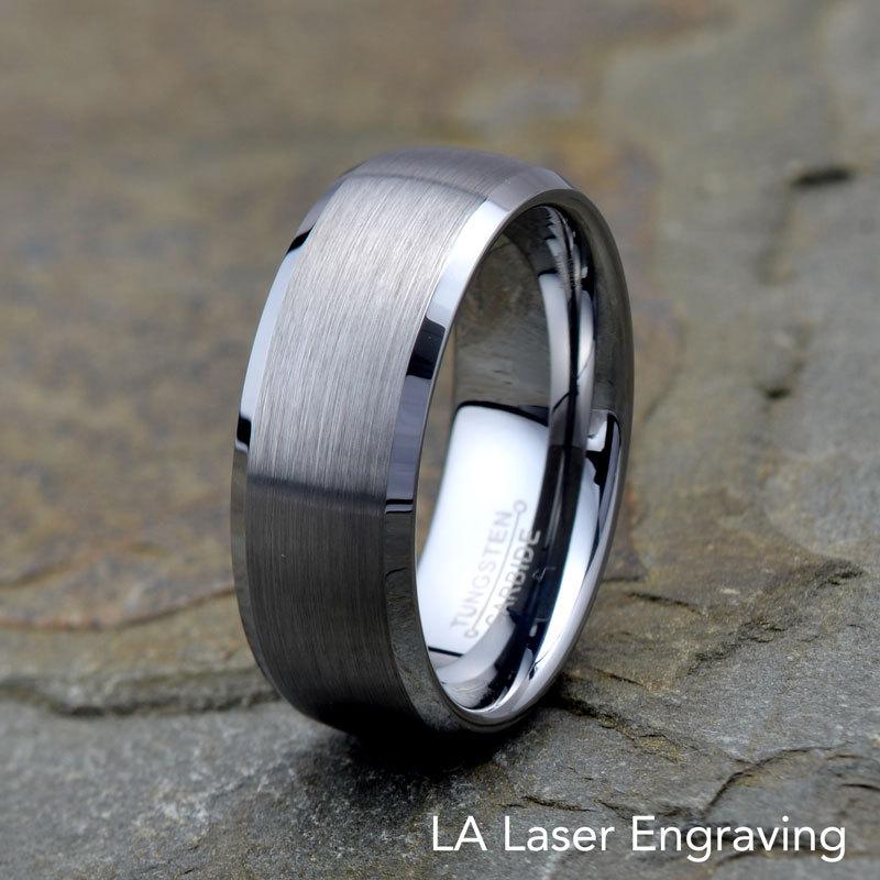 Mariage - Tungsten Wedding Band, Tungsten Ring, Domed Beveled Edges, Comfort Fit, Ring, Band, Anniversary Ring, His Hers  Ring, Free Engraving, 8mm