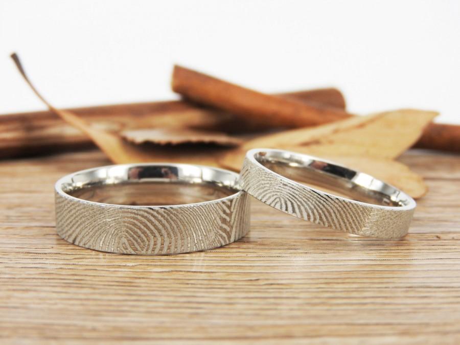 Свадьба - Your Actual Finger Print Rings, Family Fingerprints, Matching FingerPrint Ring,His and Her Promise Rings Wedding Titanium Rings Set