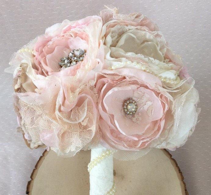 Mariage - Blush and lace fabric bouquet, brooch fabric flower bouquet
