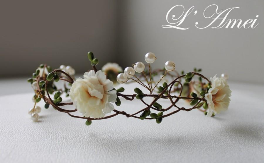 زفاف - wedding flower crown, whimsical wedding tiara, bridal floral circlet, wedding crown headpiece, Wild flowers pearl  hair halo
