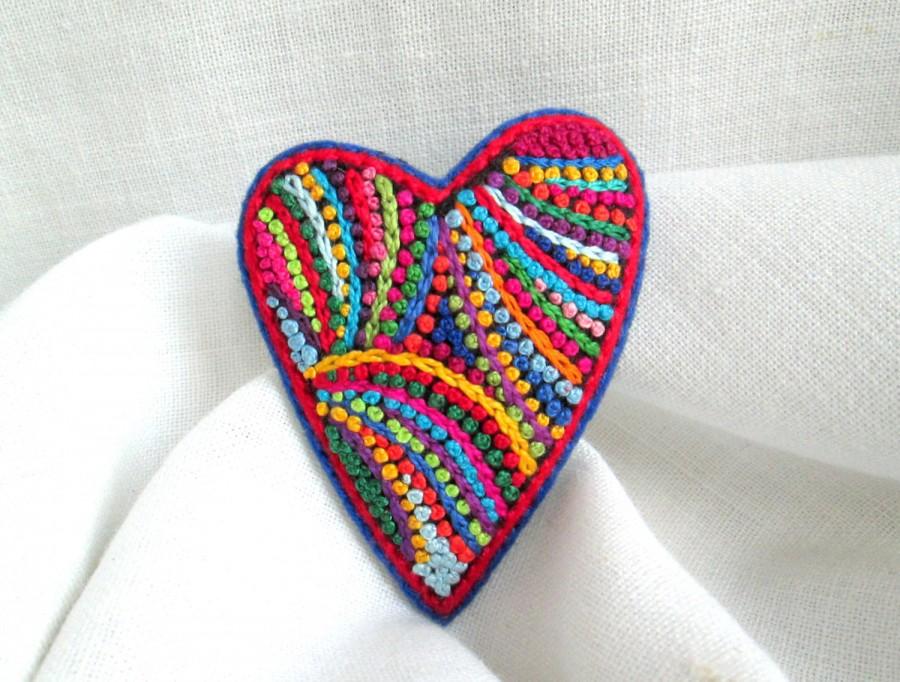 Свадьба - Happy Heart.Multicolor Felt Brooch.Embroidery Heart.Hand Stitch.Felt Jewelry.Christmas Gift.Heart Jewelry.Brooch.Gift on Valentine's Day