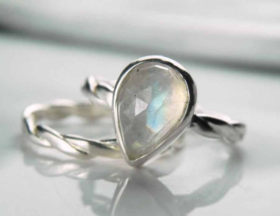 زفاف - Rose Cut Moonstone Engagement Ring Set - Rainbow Moonstone Ring - Gemstone Stack Alternative Wedding Unique Engagement - Bezel Set Moonstone