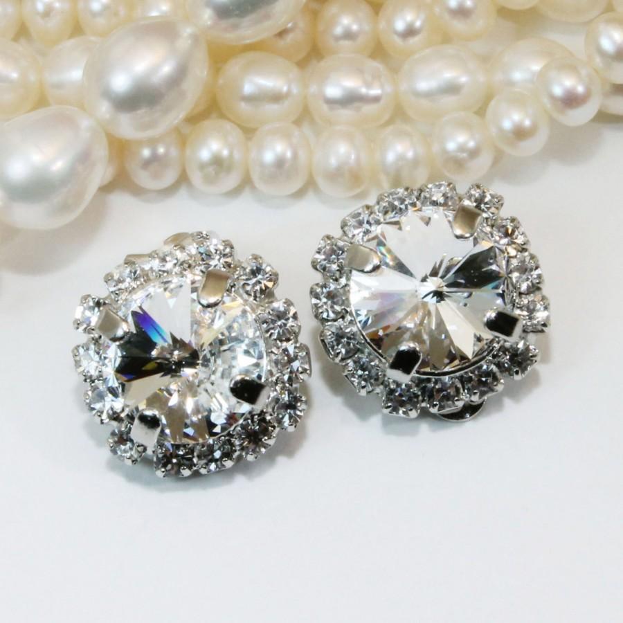 Mariage - Crystal Clear Clip on earrings Clip On Earrings large clear crystal Halo Swarovski rhinestones Crystals Silver finish Clear Crystal SE97