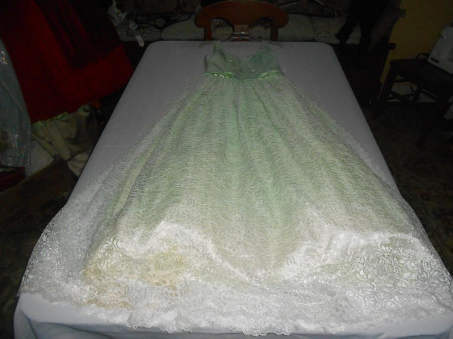 زفاف - Scott McClintock Vintage 1980's Mint-Pastel Green Sleeveless Evening Gown/Formal- Size 6- Elegant lace and satin fabric-puplum waistline