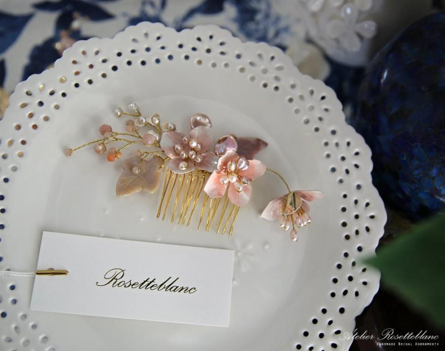 Mariage - Coral Blossom - Bridal haircomb / wedding accessories / bridal headpiece / wedding headpiece / bridal comb / rosetteblanc