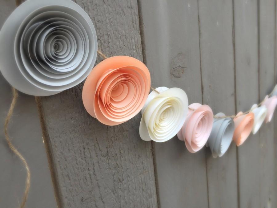 Hochzeit - Paper Flower Garland Peach Cream Gray Pink Wedding, Reception, Bridal Shower, Baby Shower - Peach Pink Ivory white Paper Flower Streamer