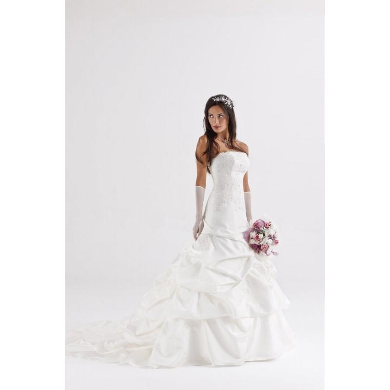 Mariage - Eglantine Création, Actuelle - Superbes robes de mariée pas cher 