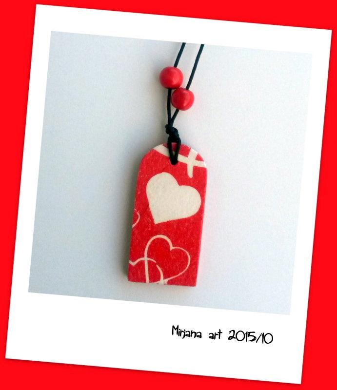 Mariage - Heart necklace, Valentine's gift, natural, eco friendly, antialergic, wooden necklace, gift for woman, decoupage necklace, handmade necklace