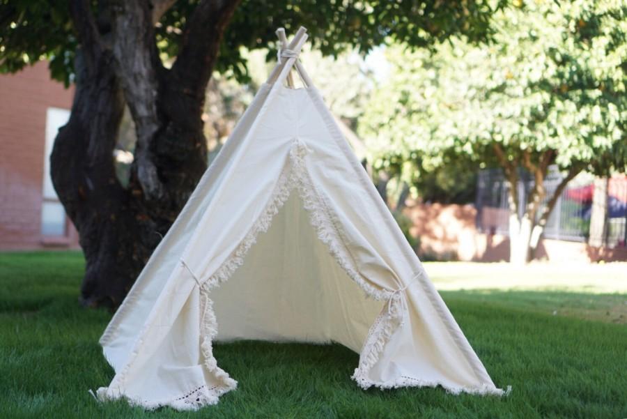 Свадьба - Ready to ship XS 4ft Vintage teepee photo prop tent / Kids play tent/ girly play tipi tent