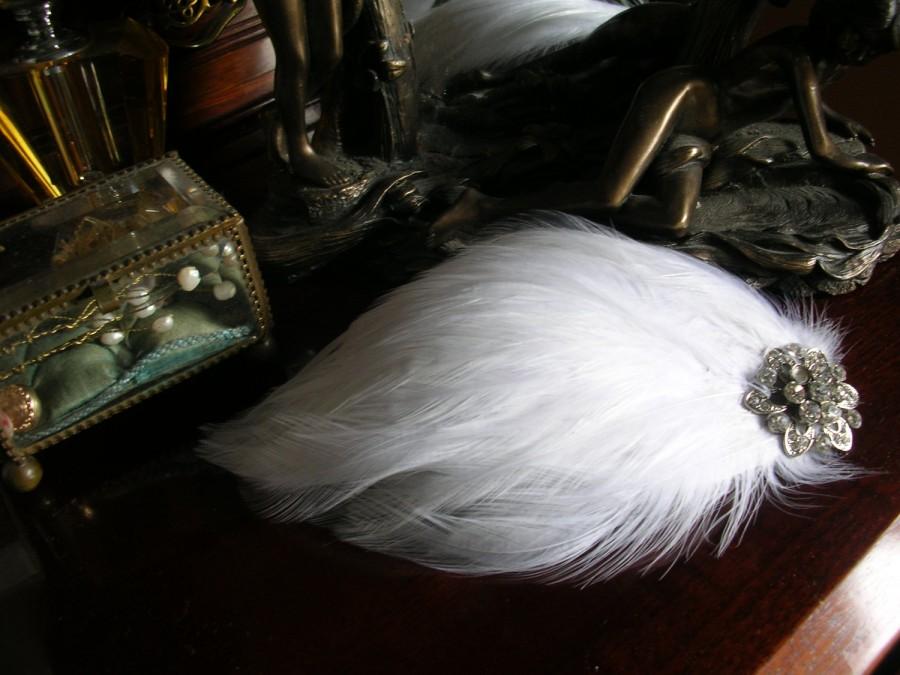 Hochzeit - New handmade 1920s inspired white feather pearl fascinator