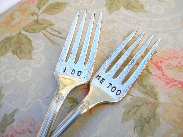 Mariage - I Do Me Too Wedding Forks. Hand Stamped Vintage Wedding Reception Fork Set.