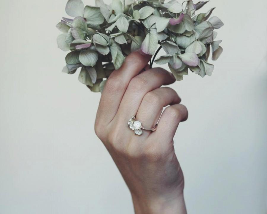Mariage - Flower engagement ring, sterling silver ring, lily of the valley ring, proposal ring, promise ring, romantic jewelry, gift women, delicate