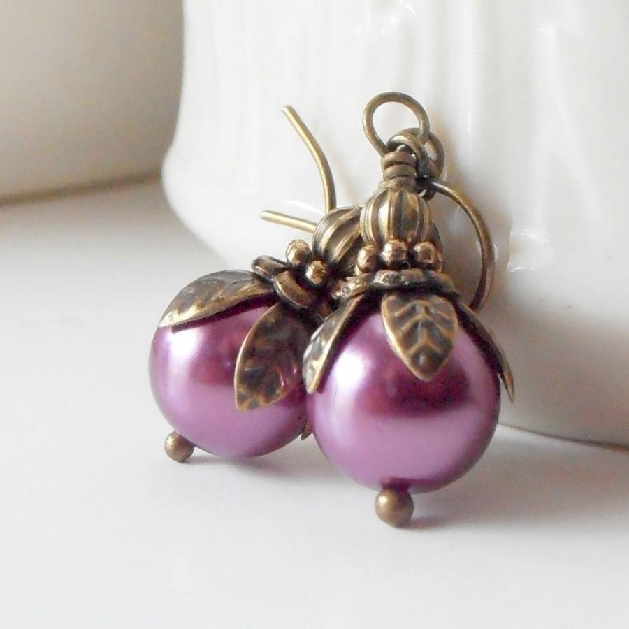 Hochzeit - Plum Pearl Earrings Rustic Wedding Jewelry Sangria Bridesmaid Earrings Antiqued Dangles Beaded Bridal Party Jewelry Sets Bridesmaid Gift