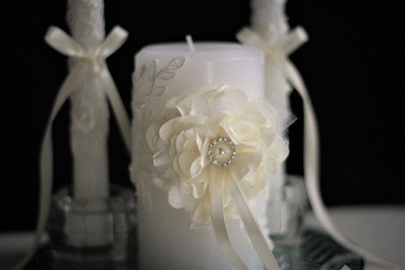 Mariage - Ivory Wedding Candles  Ivory Lace Unity Candles   Cake Serving Set   Champagne Glasses with Flower  Ceremony Candles   Wedding Flutes