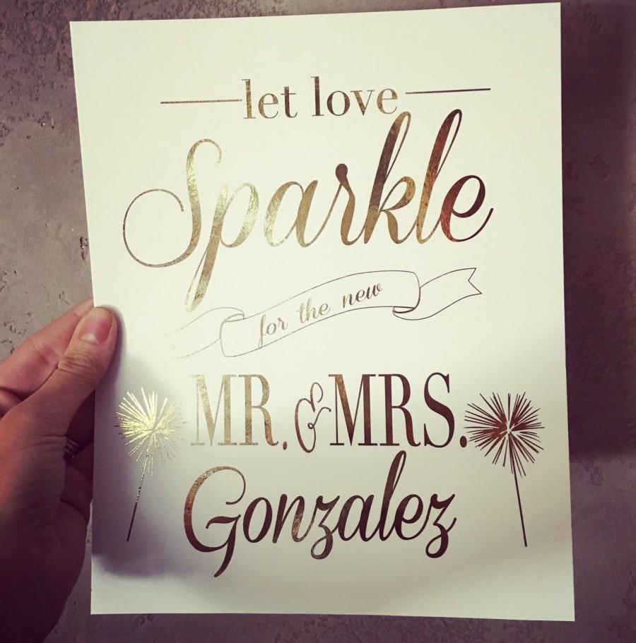 زفاف - Gold foiled sparkler wedding sign.
