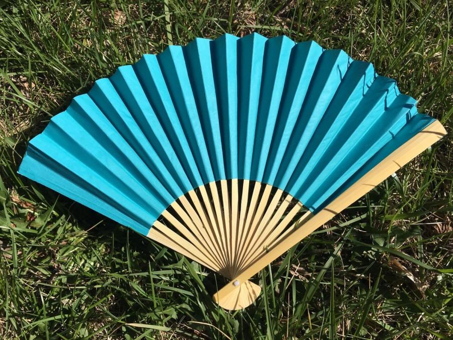 زفاف - SALE!! Turquoise Paper Fan for Wedding, 9" Hand Fan, Outdoor wedding, Beach wedding, Wedding Favor, Party Favor, Turquoise Fans