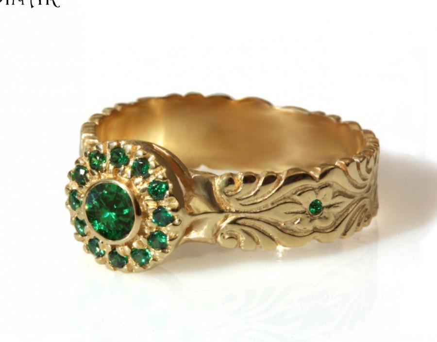 زفاف - Natural Green Emerald engagement Ring, 14k solid gold ring, handmade halo engagement ring, Art Deco Hand Engraved Floral pattern