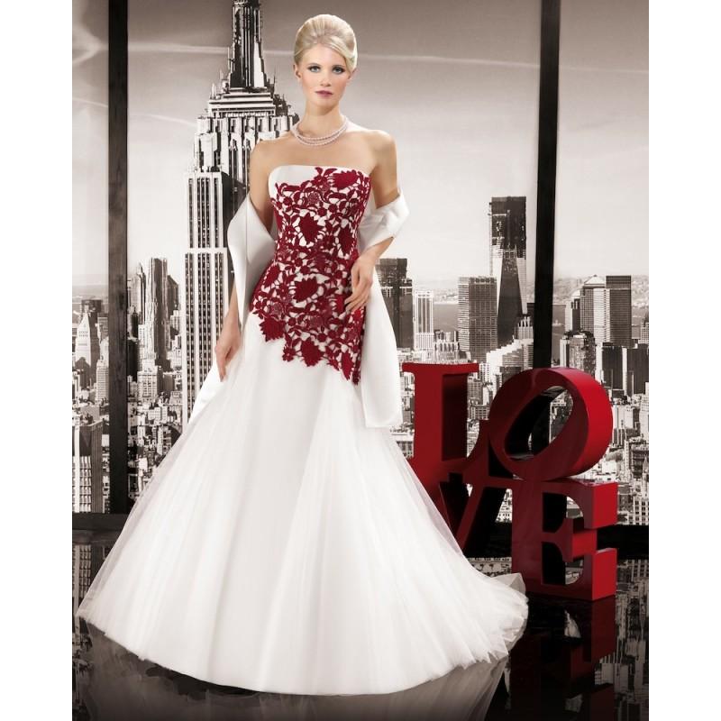 Свадьба - Charming A-line Strapless Lace Sweep/Brush Train Tulle Wedding Dresses - Dressesular.com