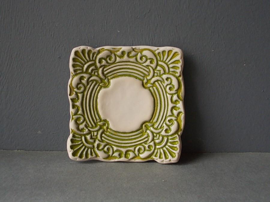 Mariage - Moroccan Ring Dish / Ceramic Jewelry dish / Jewelry organizer / Bridesmade gift / Spoon rest / Vintage Print / Green