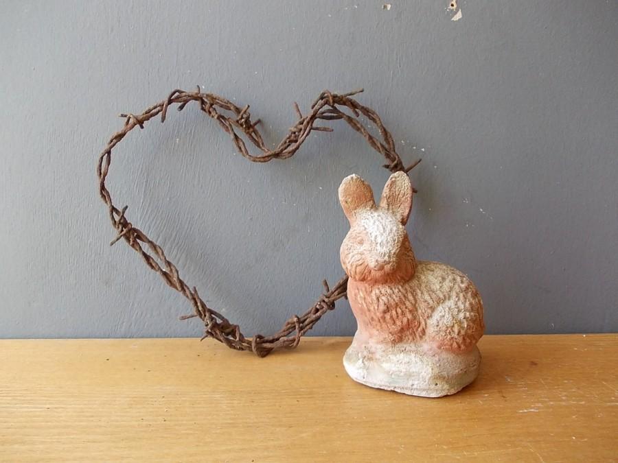 Hochzeit - Barbed Wire Heart / Reclaimed barbed wire / Rustic Home Decor / Weddind Decor / Love Wreath / Farmhouse Decor / Rustic Wedding Decor