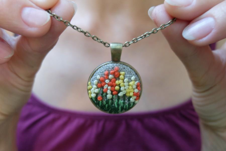 زفاف - Embroidered necklace.Floral Jewelry.Embroidery Jewelry.Flowers Necklace.Bronze necklace.Embroidered Pendant.Hand embroidery.Gift for mom
