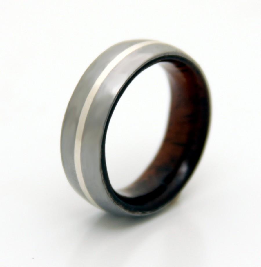 Mariage - Mens Wedding Band with interior  wood and Titanium ring silver line