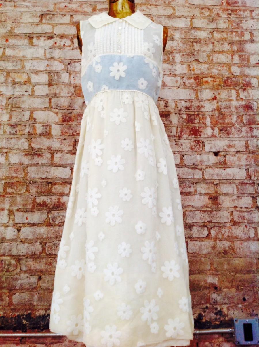 Mariage - Christian Dior 1967 Marc Bohan vintage baby doll peter pan collar layered silk chiffon button day dress w/ floral embroidery MOD! so RARE!