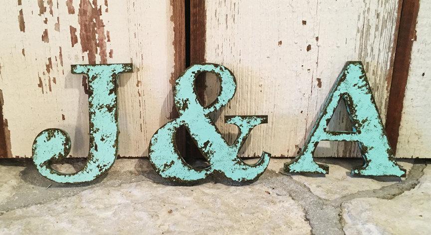 Mariage - Rustic Letter 9.5" Tall Name Personalize Ampersand Cottage Country Style Home Decor shabby chic Joanna Gaines Alphabet Photo prop Wedding