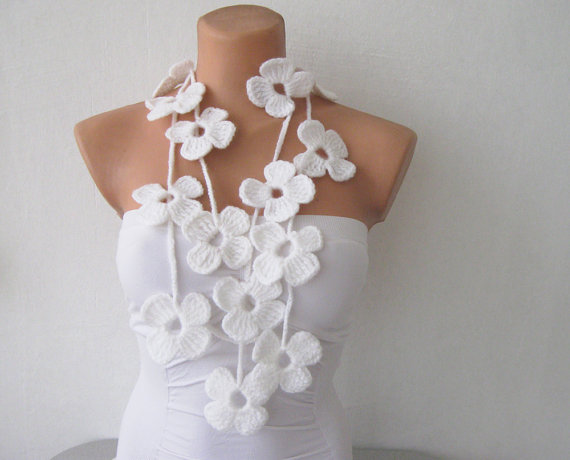 Hochzeit - white flower scarf, hand crochet, lariat scarf, strand necklace, boho scarf, crochet jewelry