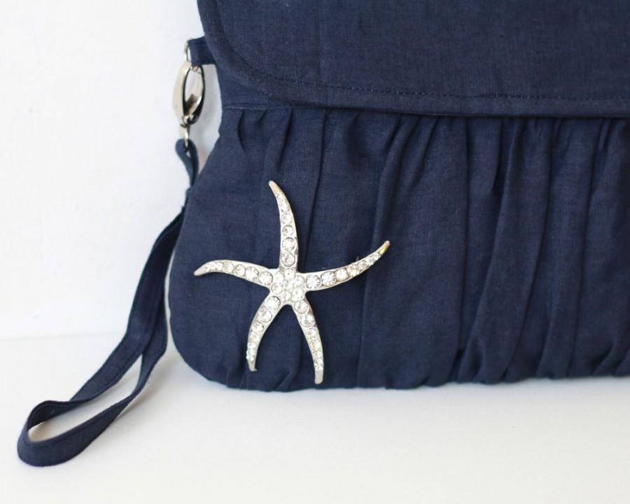 Свадьба - Navy Blue Clutch with starfish brooch, navy wedding clutch , Beach theme wedding