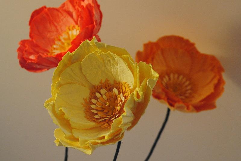 Mariage - Individual Paper Poppy Stem -  Orange and Yellow Poppies - Wedding, Event, Decor - Paper Flower - California Poppies - Poppy Arrangement