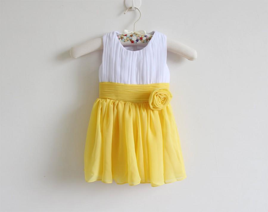 زفاف - White Yellow Flower Girl Dress with Straps White Yellow Knee-length Chiffon Baby Girl Dress With Flower